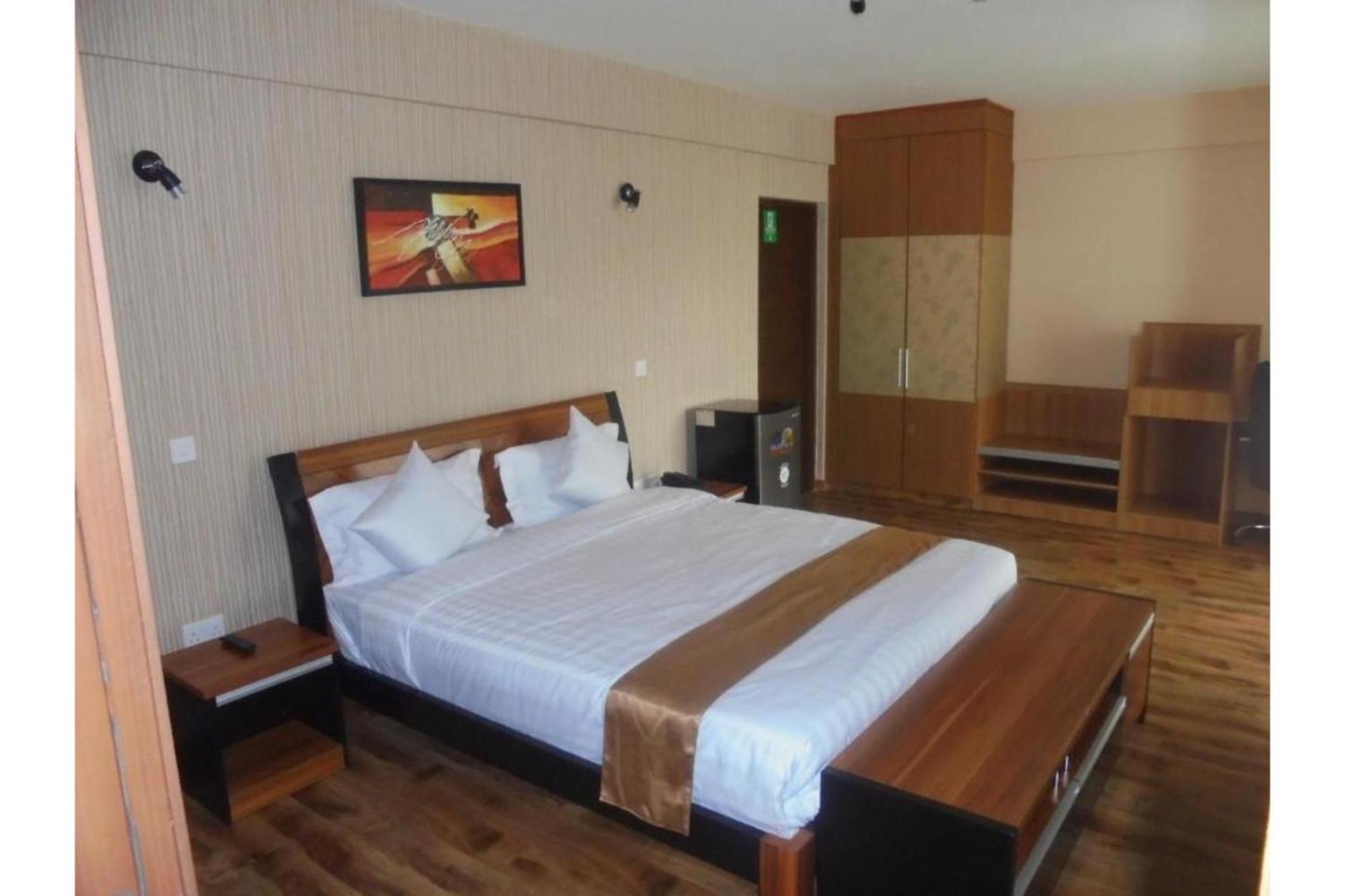 We Hotel & Suites Nairobi Zewnętrze zdjęcie