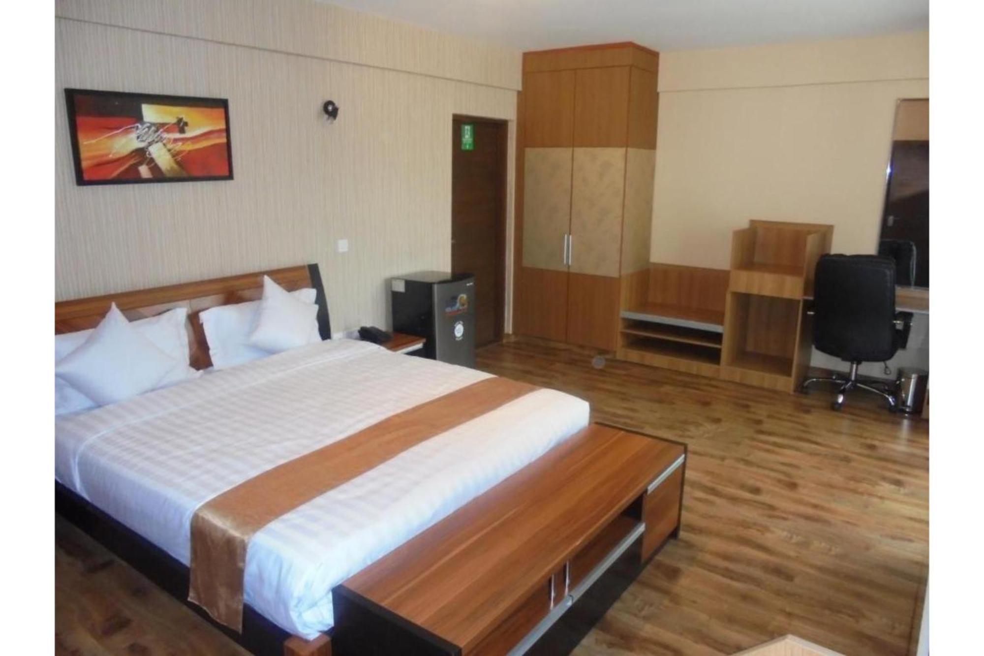 We Hotel & Suites Nairobi Zewnętrze zdjęcie