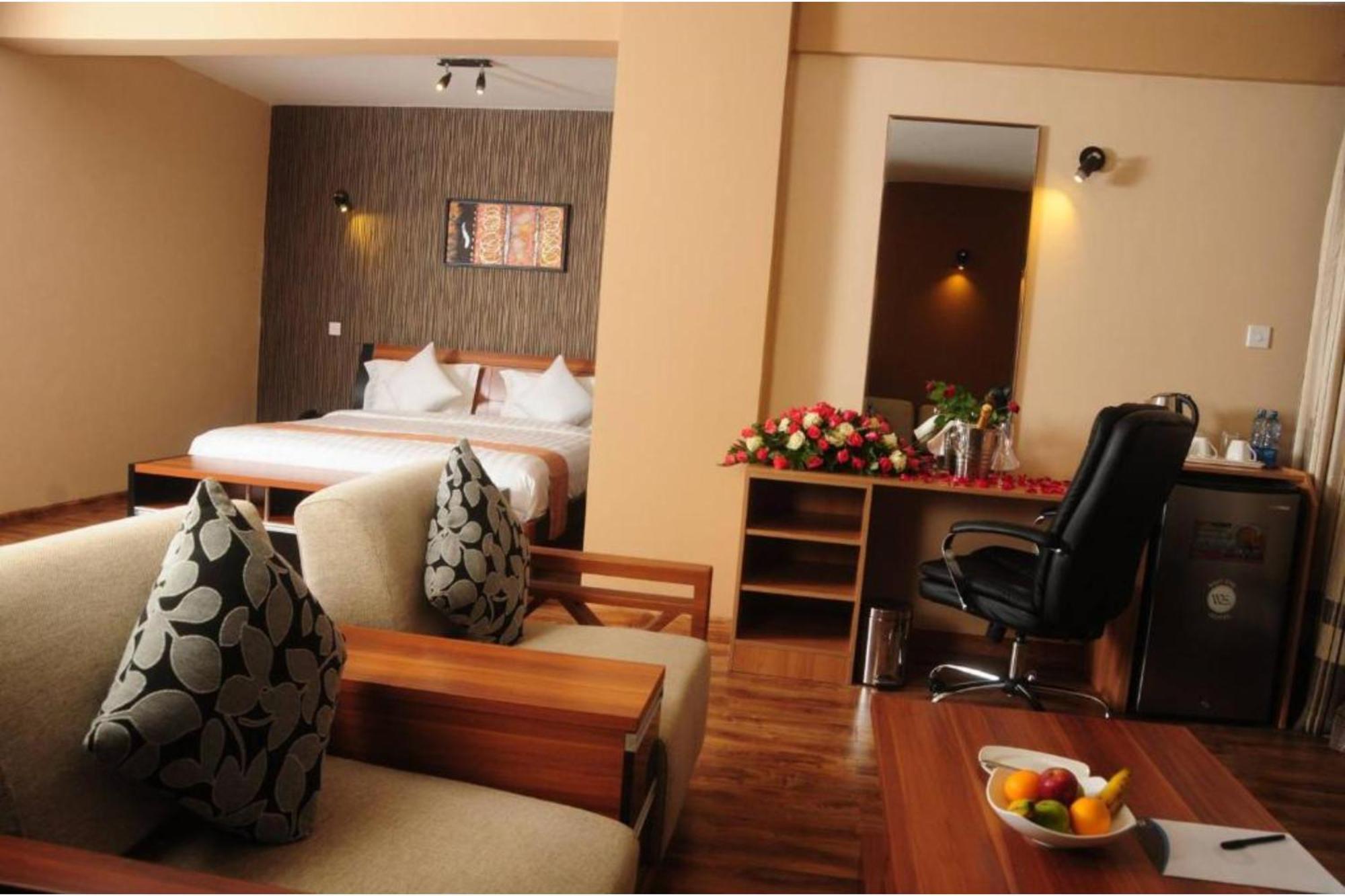 We Hotel & Suites Nairobi Zewnętrze zdjęcie