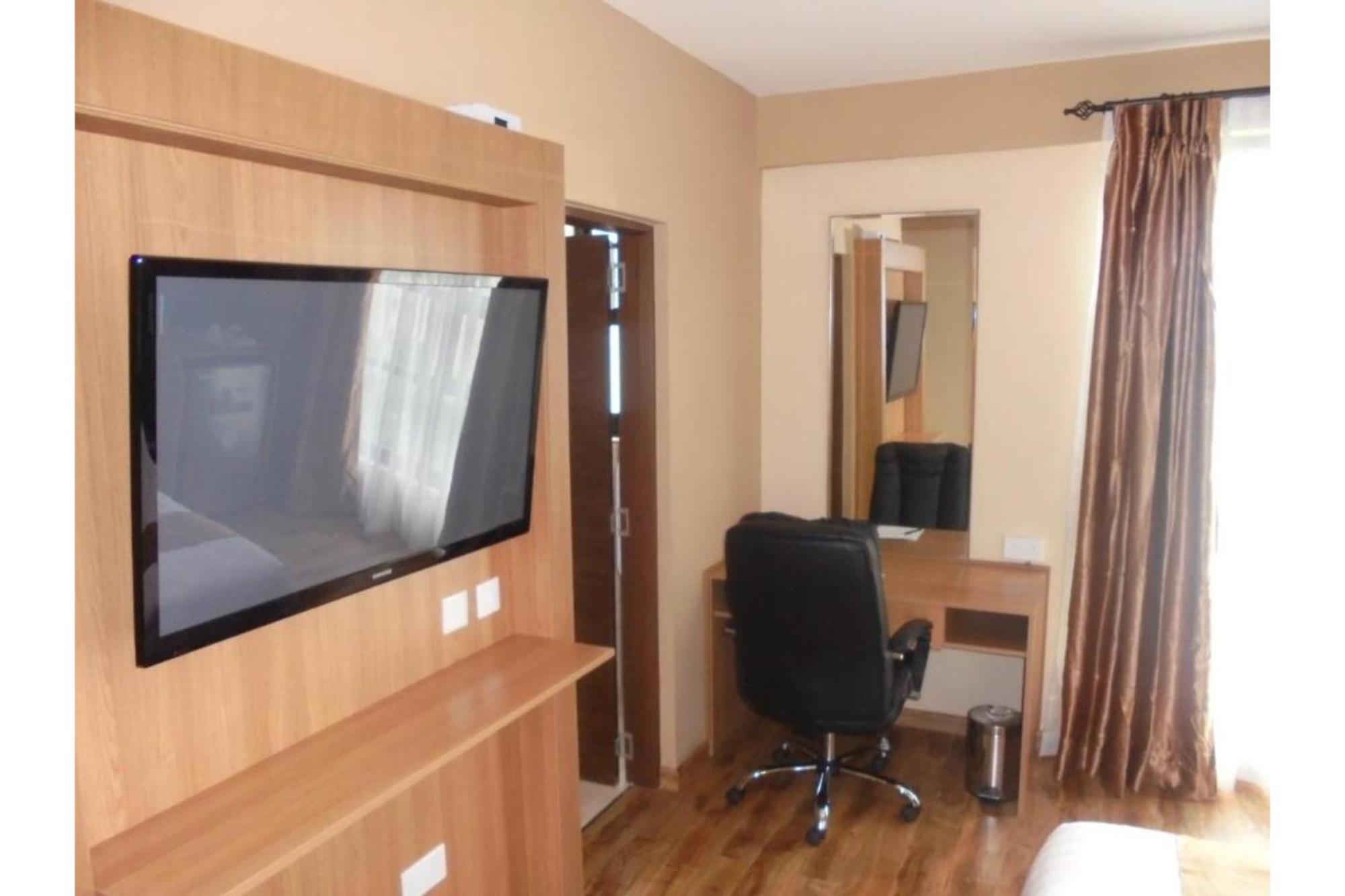 We Hotel & Suites Nairobi Zewnętrze zdjęcie