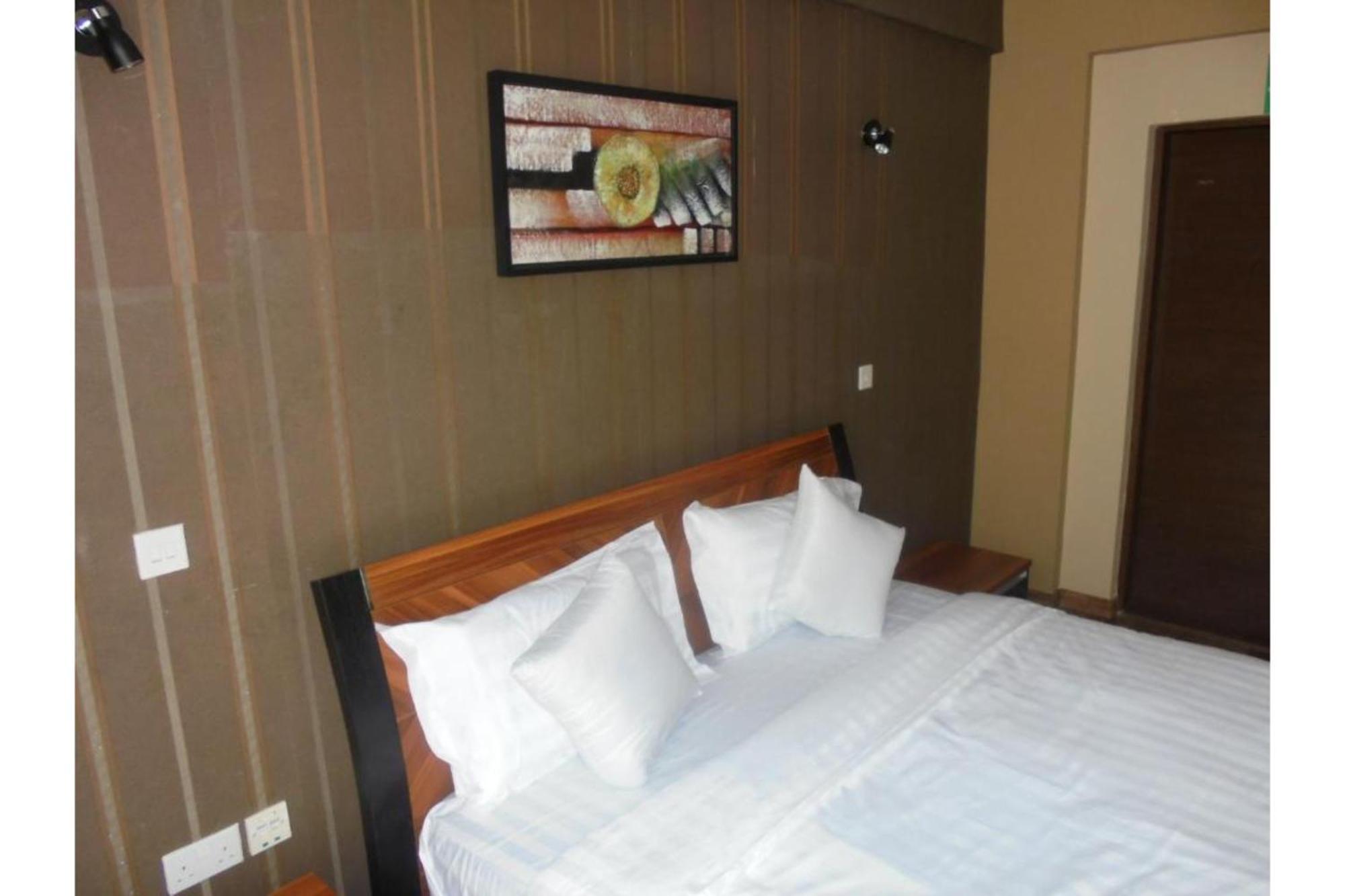 We Hotel & Suites Nairobi Zewnętrze zdjęcie